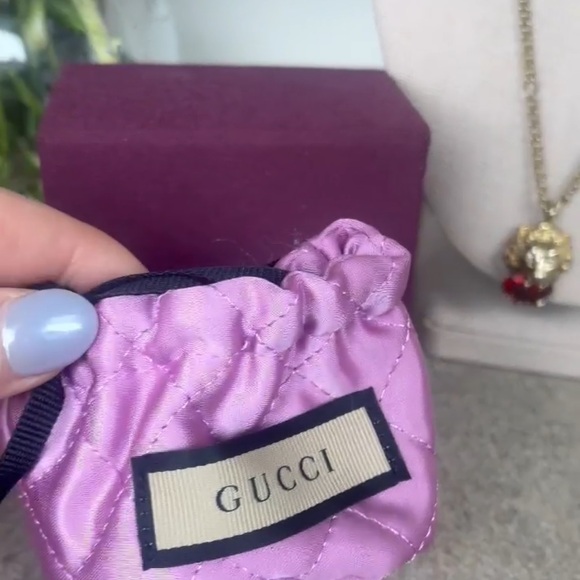 AUTHENTIC - Gucci Necklace Gold Metal Lion Head Red Crystal Pendant - Picture 3 of 11